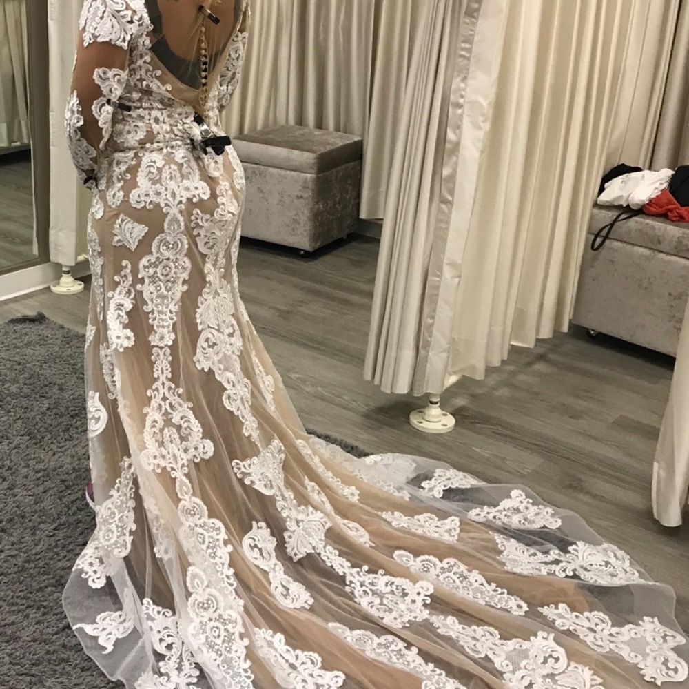 Wedding dress